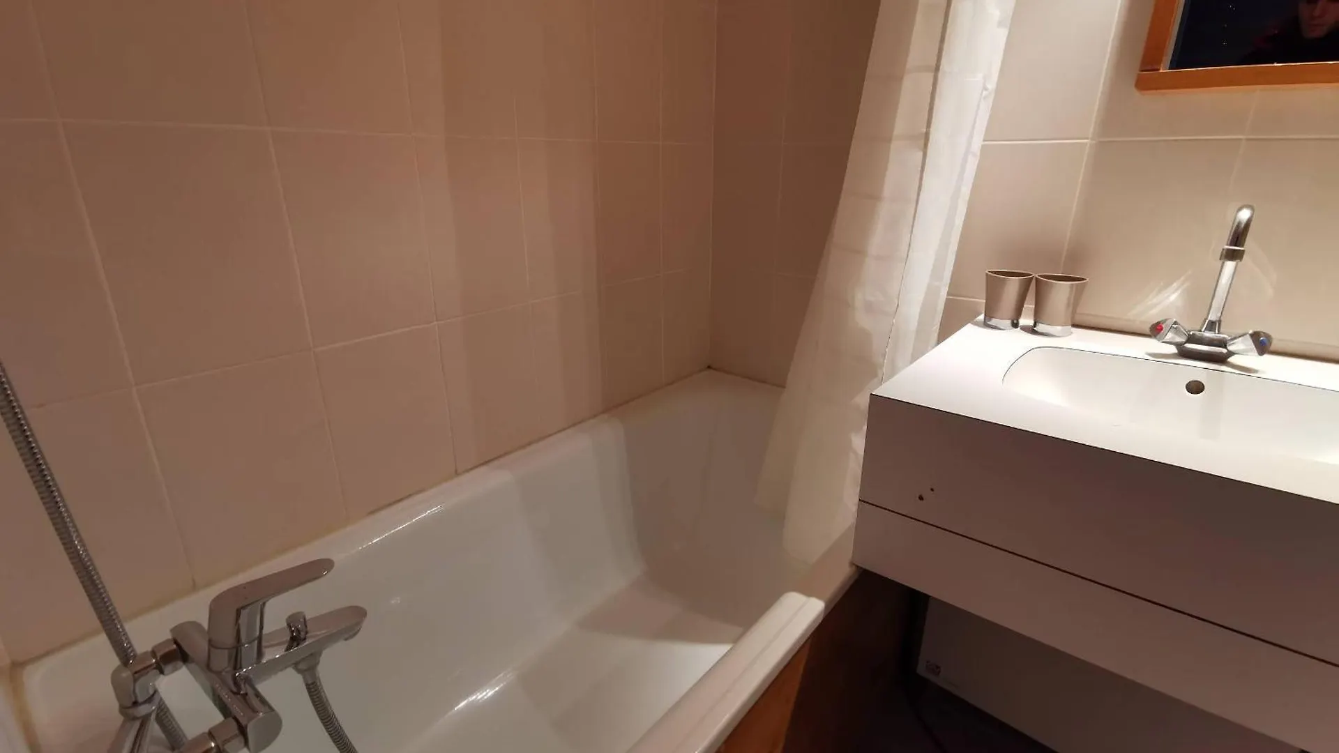 Appart Cosy Avec Acces Pistes Et Commerces, Balcon, Parking, Animaux Ok! - Fr-1-355-24 Les Allues France