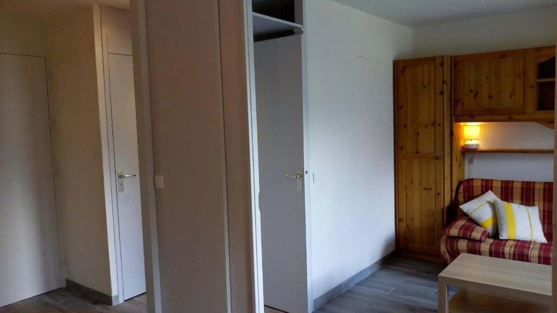 Appart Cosy Avec Acces Pistes Et Commerces, Balcon, Parking, Animaux Ok! - Fr-1-355-24 Les Allues Apartment
